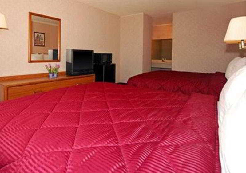 Quality Near Petrified Forest Inn 2*